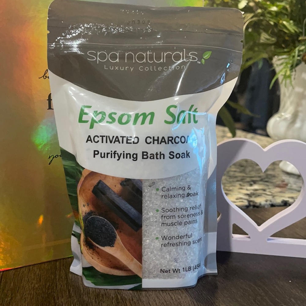 🔥 🔥 $5 if bundled 🔥 Spa natural Epsom salt charcoal